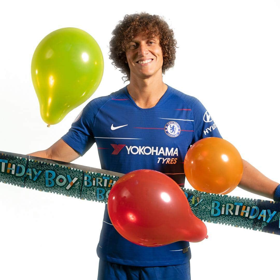 チェルシーFCさんのインスタグラム写真 - (チェルシーFCInstagram)「Have a great birthday @DavidLuiz_4! 🎈🎉 #CFC #Chelsea」4月22日 18時15分 - chelseafc