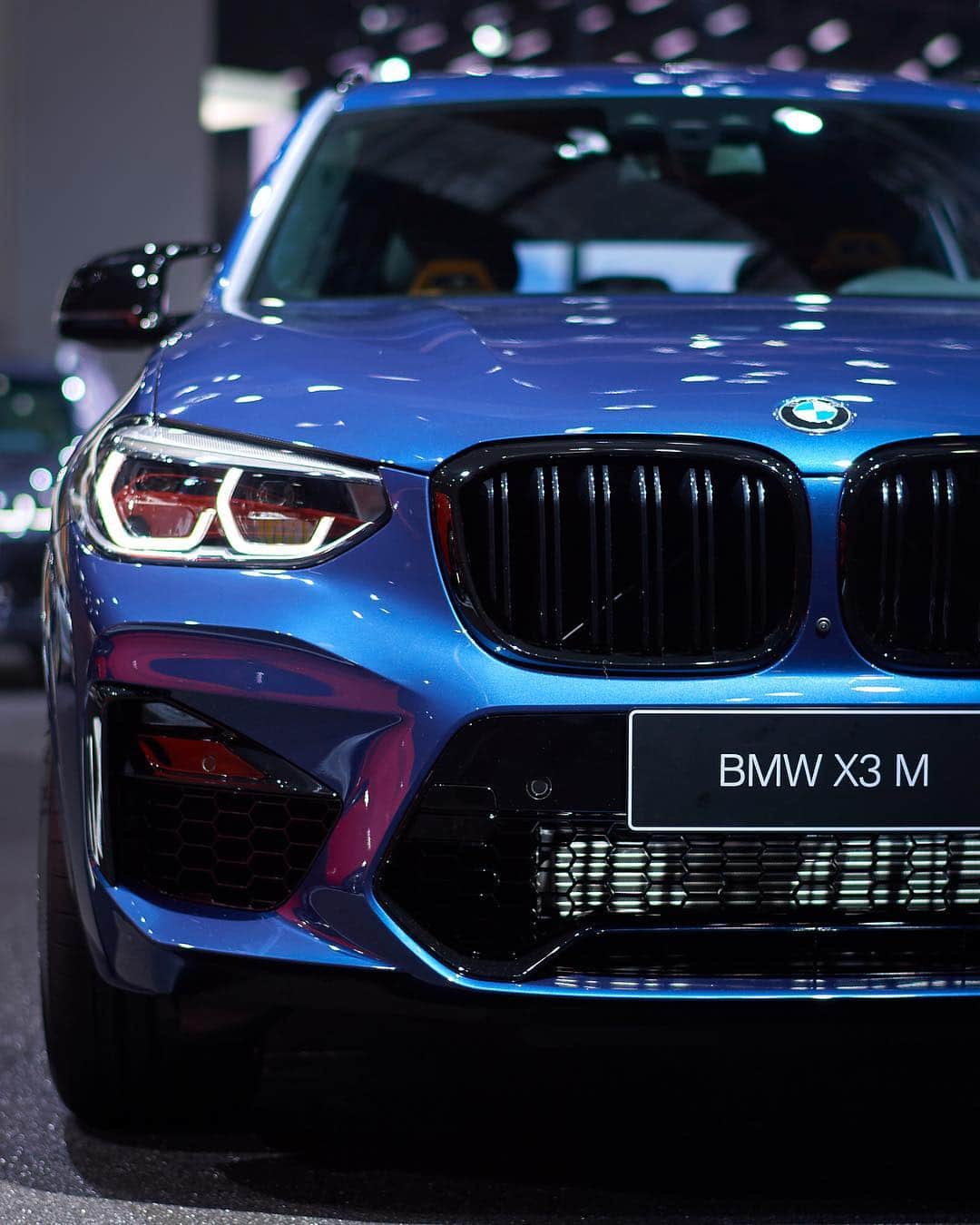 BMWさんのインスタグラム写真 - (BMWInstagram)「Debuting at Auto Shanghai 2019 with muscle and stunning performance. The first-ever BMW X3 M and BMW X4 M. #BMW #X3M #X4M @BMWM #AutoShanghai __ BMW X3 M and X4 M: Fuel consumption in l/100 km (combined): 10.5. CO2 emissions in g/km (combined): 239. The values of fuel consumptions, CO2 emissions and energy consumptions shown were determined according to the European Regulation (EC) 715/2007 in the version applicable at the time of type approval. The figures refer to a vehicle with basic configuration in Germany and the range shown considers optional equipment and the different size of wheels and tires available on the selected model. The values of the vehicles are already based on the new WLTP regulation and are translated back into NEDC-equivalent values in order to ensure the comparison between the vehicles. [With respect to these vehicles, for vehicle related taxes or other duties based (at least inter alia) on CO2-emissions the CO2 values may differ to the values stated here.] The CO2 efficiency specifications are determined according to Directive 1999/94/EC and the European Regulation in its current version applicable. The values shown are based on the fuel consumption, CO2 values and energy consumptions according to the NEDC cycle for the classification. For further information about the official fuel consumption and the specific CO2 emission of new passenger cars can be taken out of the „handbook of fuel consumption, the CO2 emission and power consumption of new passenger cars“, which is available at all selling points and at https://www.dat.de/angebote/verlagsprodukte/leitfaden-kraftstoffverbrauch.html.」4月23日 0時07分 - bmw