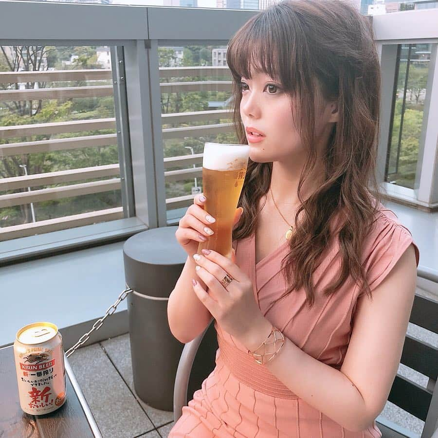 山田あかりさんのインスタグラム写真 - (山田あかりInstagram)「新おいしい！新・一番搾り完成体験会に招待頂いて参加してきたよ(´ー｀*)❤️﻿ ﻿ @kirin_brewery﻿ ﻿ 一番搾りがリニューアル☆°｡⋆⸜(* ॑꒳ ॑* )⸝﻿ ﻿ もともと1杯目はビールのわたし🤤♥﻿ ﻿ 上品な味で飲みやすくて美味しかったよ☺️❤️﻿ ﻿ ﻿ #여자#메이크업#美容#美容好きな人と繋がりたい#インフルエンサー#インフルエンサー募集#いいね#フォローミー#like#follow #新一番搾り #新おいしい #キリンビール #ビール好き #ビール #ビール好きな人と繋がりたい #ビアスタグラム #ビール部 #ビール党 #缶ビール #ビール大好き #おうち居酒屋 #家飲み #一番搾り #pr #beer」4月22日 18時48分 - akari030201