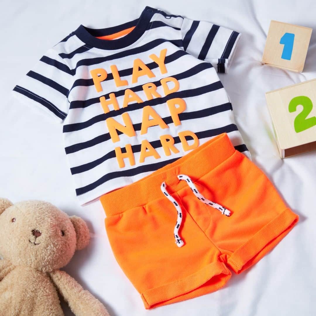 プリマークさんのインスタグラム写真 - (プリマークInstagram)「Big mood ☝️😴 Baby Set €5/$6 (Available in: 🇮🇪🇫🇷🇮🇹🇪🇸🇵🇹🇺🇸) #Primark #babywear #babyfashion」4月22日 19時00分 - primark