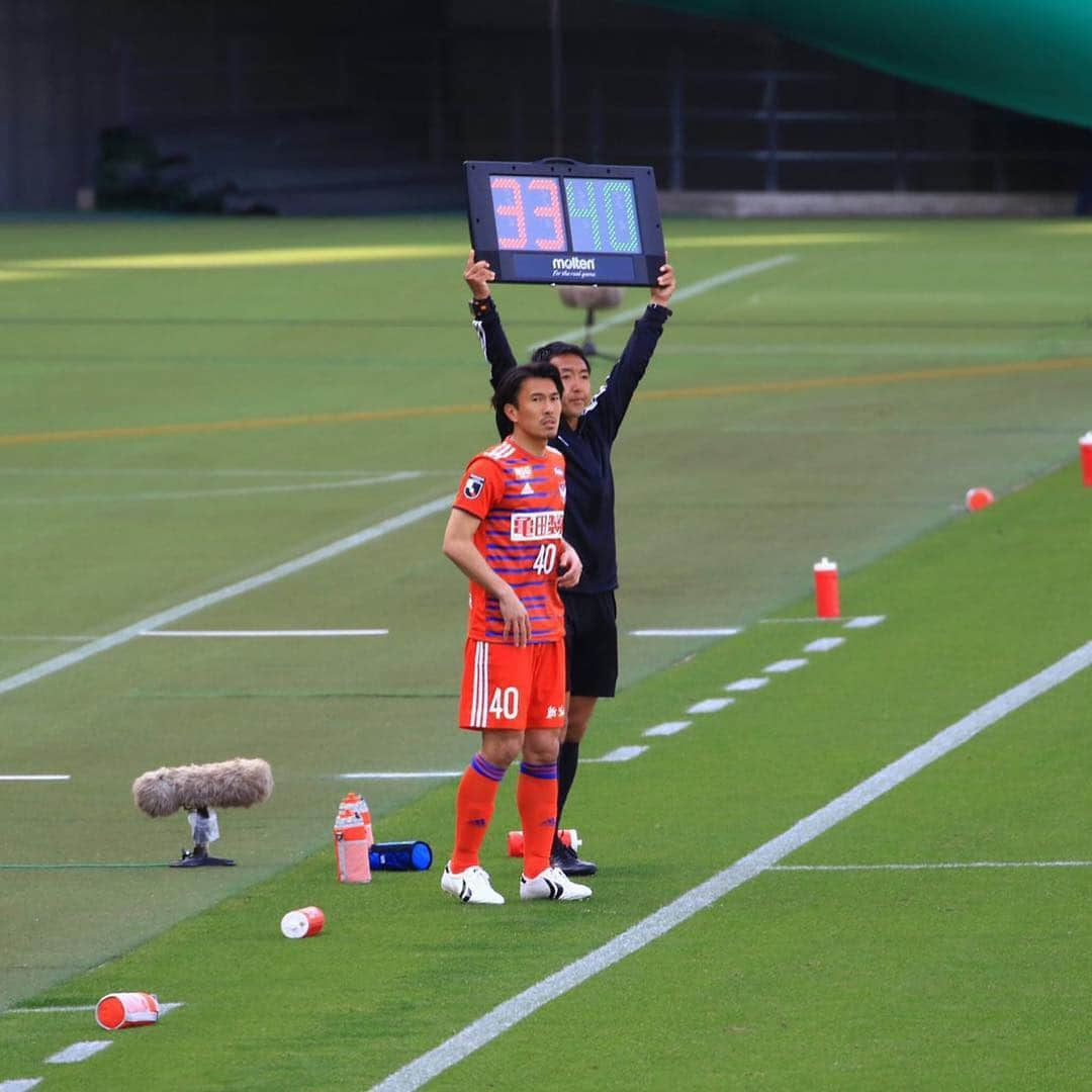 小川佳純さんのインスタグラム写真 - (小川佳純Instagram)「アウェー東京V戦1-1△ 応援ありがとうございました！ 悔しい引き分けです。 ただ、自分にとってはシーズンがやっと開幕した気がしました。 ここからもっとやりますよ！ #アルビレックス新潟 #自分にとっての開幕 #さらに上を #勝利を #yasuda」4月22日 19時16分 - yoshizumi_ogawa_official