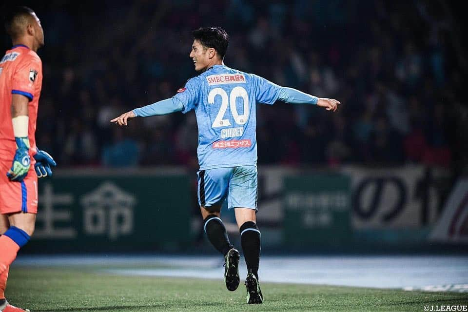 Ｊリーグさんのインスタグラム写真 - (ＪリーグInstagram)「Play Back JLEAGUE⚽️📸﻿﻿﻿ ﻿﻿﻿ 🏆#明治安田生命Ｊ１リーグ 第8節 ﻿﻿﻿ 印象的なシーンをプレイバック🔥﻿﻿﻿ ﻿﻿﻿ #Ｊリーグ ﻿﻿﻿ #jleague﻿﻿﻿ ﻿ ﻿#川崎フロンターレ #知念慶 #サンフレッチェ広島  #FC東京  #北海道コンサドーレ札幌 #福森晃斗  #横浜Fマリノス  #松本山雅FC #前田大然  #名古屋グランパス #ジョー #浦和レッズ #興梠慎三  #鹿島アントラーズ #犬飼智也  #清水エスパルス#北川航也  #ガンバ大阪 #遠藤保仁  #soccer #サッカー﻿ #soccerphotography#⚽️」4月22日 19時58分 - jleaguejp