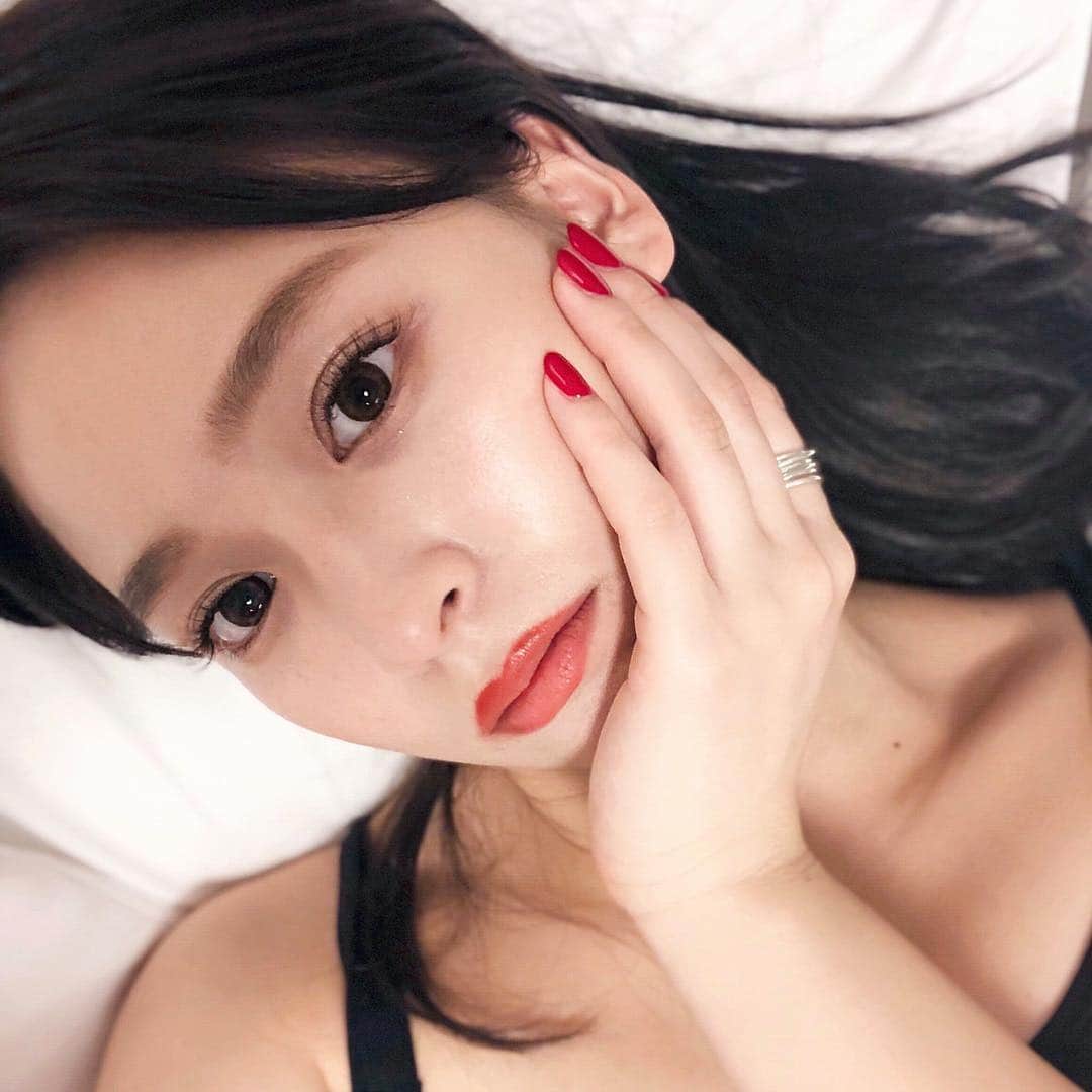 古川貴絵さんのインスタグラム写真 - (古川貴絵Instagram)「化粧ノリ良かった日 最近ポートレート機能の自撮りにハマってる。笑 マツエクのおかげでアイライン引かなくていい🥰」4月22日 20時40分 - _kiegram