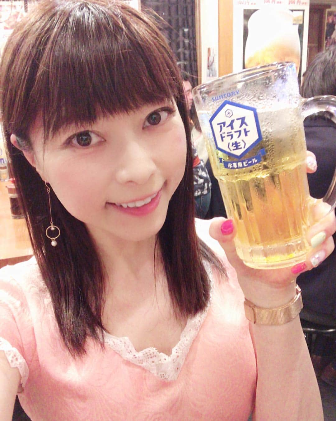 DJ MIYAさんのインスタグラム写真 - (DJ MIYAInstagram)「きゃっほ～～ぉ☆彡みんなぁ、乾杯～～！！🎀 アイスドラフト飲んでいまぁーす♪❤️ 冷えていて、 このビールまろやかでとっても飲みやすーい！！🍺🍻 .  いま、赤坂の「もつ千」ってゆうところに来てるよぉ♪💓 ビーフシチューとハムカツも美味し～～い！❤️ . . この、アイスドラフト生はサックサクの食感が美味しいハムカツにもぴったりでしたーぁ❤️♪(๑ᴖ◡ᴖ๑)♪ . みんなももつ千 赤坂店でアイスビール飲んでみてねーん(o^^o)🌸 . . .  #PR #アイスドラフト　#グルメブロガー　#赤坂　#東京飯テロ　#グルメスタグラム #アイドラ　#今日の夕飯　#居酒屋さん　#居酒屋　#赤坂見附　#今日のメイク #氷入りビール　#フィットネス女子　#インスタグラマー　#食べるの好き #もつ千赤坂　#女子飲み　#東京グルメ　#旅インスタグラマー #もつ千　#IZAKAYA #日本美食　#今日のディナー　#ひとり飲み　#インフルエンサー #サントリー #都内グルメ #飯テログラム #ハムカツ」4月22日 20時48分 - dj_miya