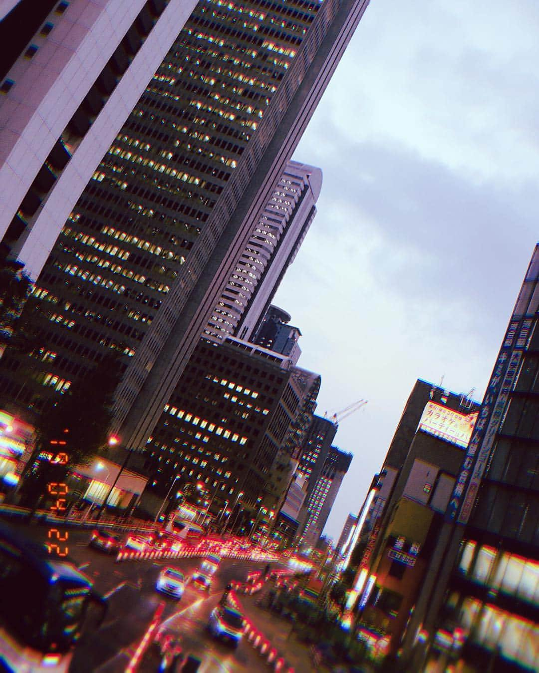 友常勇気さんのインスタグラム写真 - (友常勇気Instagram)「again...big city Tokyo... #いつもの風景 #写真に撮ると違う #写真って面白いね #再度思う #大都会だな #東京 #ポエマーか！！ #笑笑」4月22日 20時50分 - yuki_tomotsune