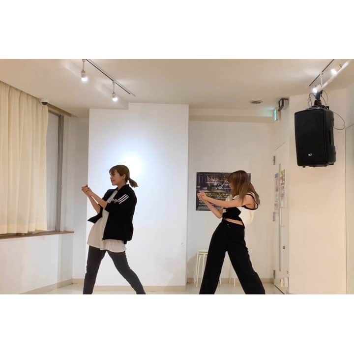 のインスタグラム：「_ ♪SEKAI NO OWARI/LOVE SONG  とーーーってもお久しぶりに #ダンス動画  とりました〜ん。もうやらないんですか？って いっぱいコメントもらってましたが こんな感じで不定期に、自分たちのペースで やっていければなあと思ってますので、またみてちょ❤︎ #dance#踊ってみた#セカオワ #SEKAINOOWARI#dancemovie #lovesong」
