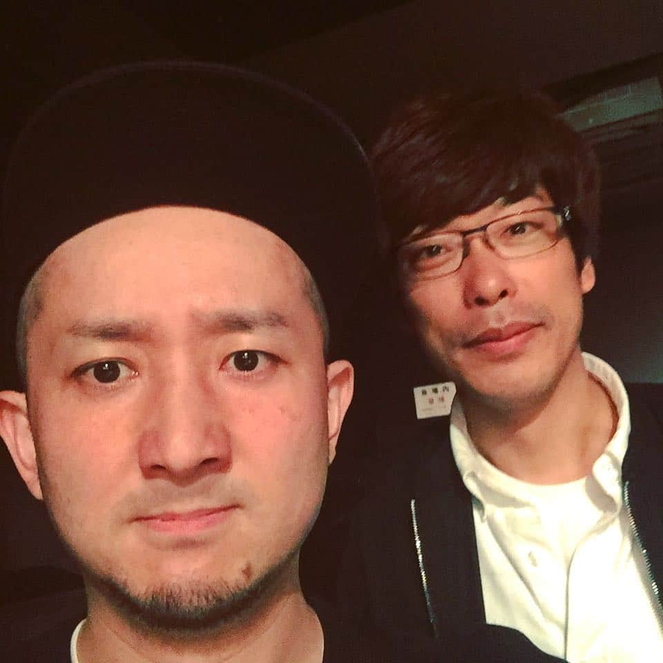 大岡源一郎さんのインスタグラム写真 - (大岡源一郎Instagram)「昨日の菱谷さん(HINTO,Dr)。#顔デカイからや」4月22日 21時38分 - gennozidotcom