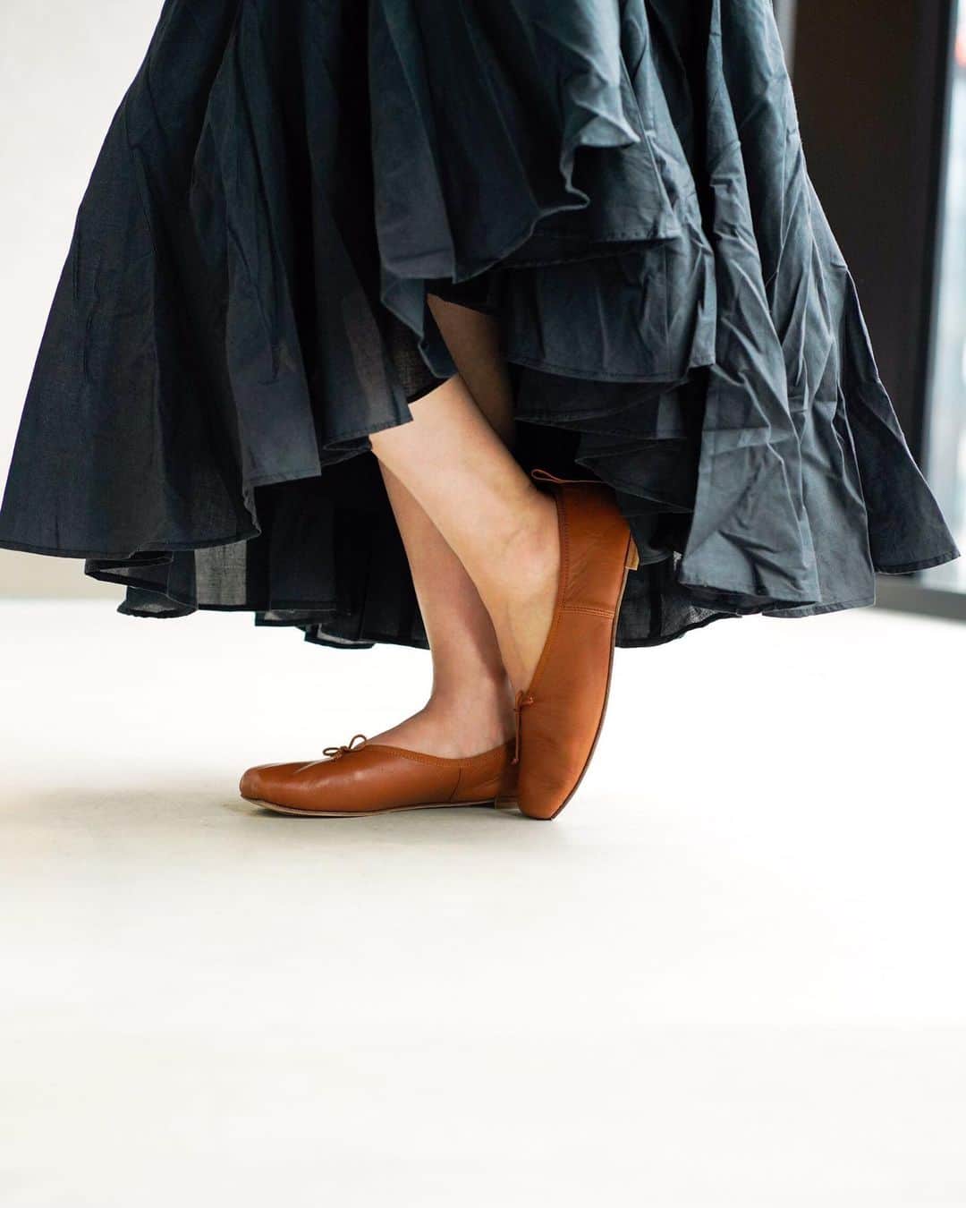 VERMEIL par ienaさんのインスタグラム写真 - (VERMEIL par ienaInstagram)「『踊りませんか？しなやかで可憐な靴で』 ﻿﻿﻿﻿﻿﻿﻿﻿﻿﻿﻿﻿﻿﻿﻿﻿﻿﻿﻿﻿﻿﻿﻿﻿﻿﻿﻿﻿﻿﻿﻿﻿﻿﻿﻿﻿﻿﻿﻿﻿﻿﻿﻿﻿﻿﻿﻿﻿﻿﻿ ﻿﻿﻿ ﻿﻿﻿ ﻿ ﻿ Skirt: 31,000yen+tax / MARIHA(★4月26日発売予定)﻿ Shoes: 21,000yen+tax / OPERA NATIONAL DE PARI﻿  @mariha_official  @operadeparis ﻿ ㅤㅤㅤㅤ﻿ㅤㅤㅤㅤㅤㅤㅤㅤㅤ﻿﻿﻿﻿﻿﻿﻿﻿﻿﻿﻿﻿﻿﻿﻿﻿﻿﻿﻿﻿﻿﻿﻿﻿﻿﻿﻿﻿﻿﻿﻿﻿﻿﻿﻿﻿﻿﻿﻿﻿﻿﻿﻿﻿﻿ #vermeilpariena #iena ﻿﻿﻿﻿﻿﻿﻿﻿﻿﻿﻿﻿﻿﻿﻿﻿﻿﻿﻿﻿﻿﻿﻿﻿﻿﻿﻿﻿﻿﻿﻿﻿﻿﻿﻿﻿﻿﻿﻿﻿﻿﻿﻿﻿﻿﻿﻿﻿﻿﻿ #2019ss #newin﻿﻿﻿﻿ ﻿﻿﻿﻿﻿﻿﻿﻿﻿﻿﻿﻿﻿﻿ #ヴェルメイユパーイエナ #イエナ ﻿﻿﻿﻿﻿﻿﻿﻿﻿﻿﻿﻿﻿﻿﻿﻿﻿﻿﻿﻿﻿﻿﻿﻿﻿﻿﻿﻿﻿﻿﻿﻿﻿﻿﻿﻿﻿﻿﻿﻿﻿﻿﻿﻿﻿﻿﻿﻿﻿ #バレーシューズ﻿ #新入荷 #スカートスタイル」4月22日 22時09分 - vermeilpariena