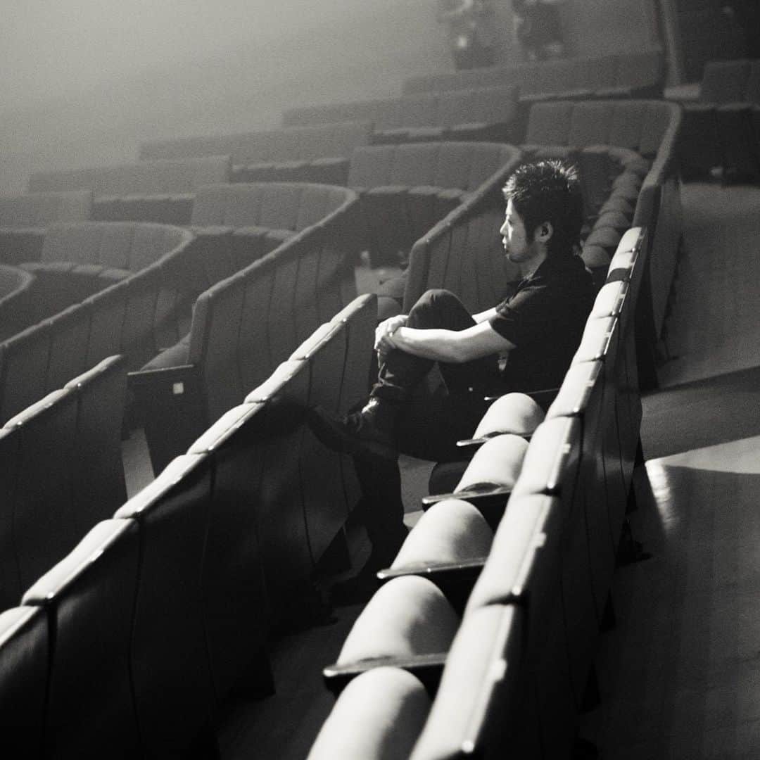 上中丈弥のインスタグラム：「リハから本番までトータルで。 浜野さん最高だよ📷 いつも最高🤜  photo by 浜野カズシ」