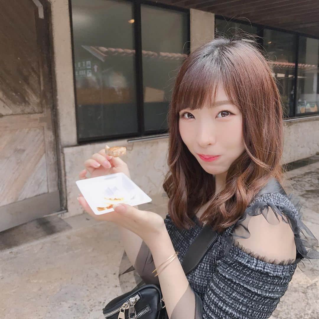 岩佐美咲さんのインスタグラム写真 - (岩佐美咲Instagram)「もぐ  #沖縄 #牛串 #沖縄関係ない食べ物」4月22日 22時19分 - wasaminnn