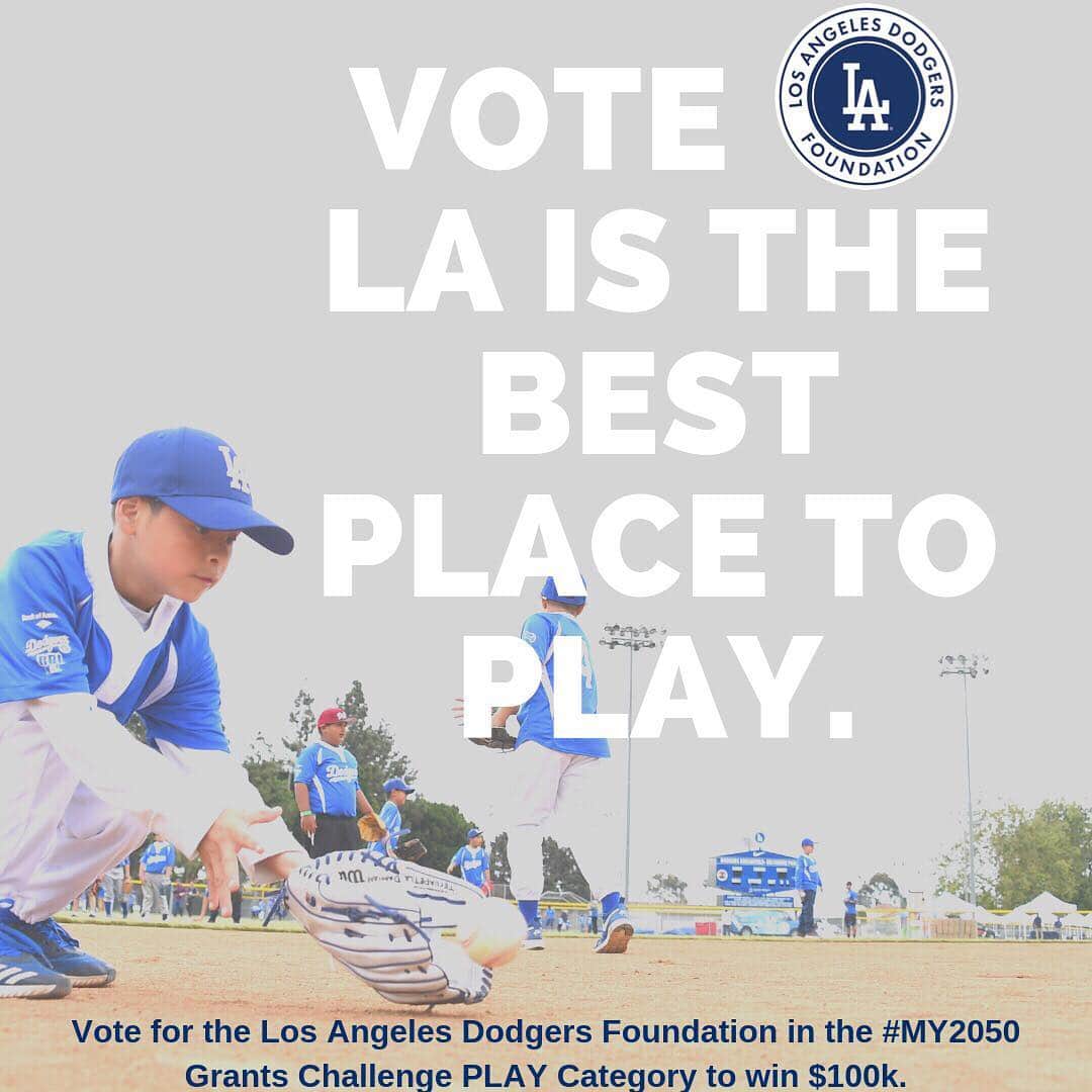 Los Angeles Dodgersさんのインスタグラム写真 - (Los Angeles DodgersInstagram)「‪The @dodgersfoundation is a finalist to win $100K for the @la2050 Grants Challenge! Vote LADF under the “play” category to help provide programs and resources for kids through #DodgersRBI and #DodgersDreamfields.‬ ‪🗳: Challenge.LA2050.org ‬」4月23日 9時23分 - dodgers