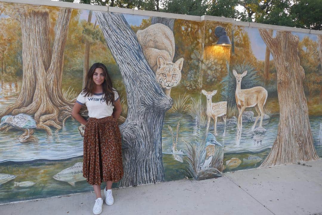 Ana Brenda Contrerasのインスタグラム：「“The Earth is what we all have in common” ❤️ 🌎 #earthday」