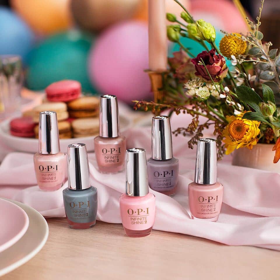OPIさんのインスタグラム写真 - (OPIInstagram)「The #OPISheers collection is available at @ultabeauty #OPIInfiniteShine #ColorIsTheAnswer ⁣⠀ ⁣⠀ ⁣⠀ #sheernails #ulta #nails #chicnails #monday」4月23日 8時04分 - opi