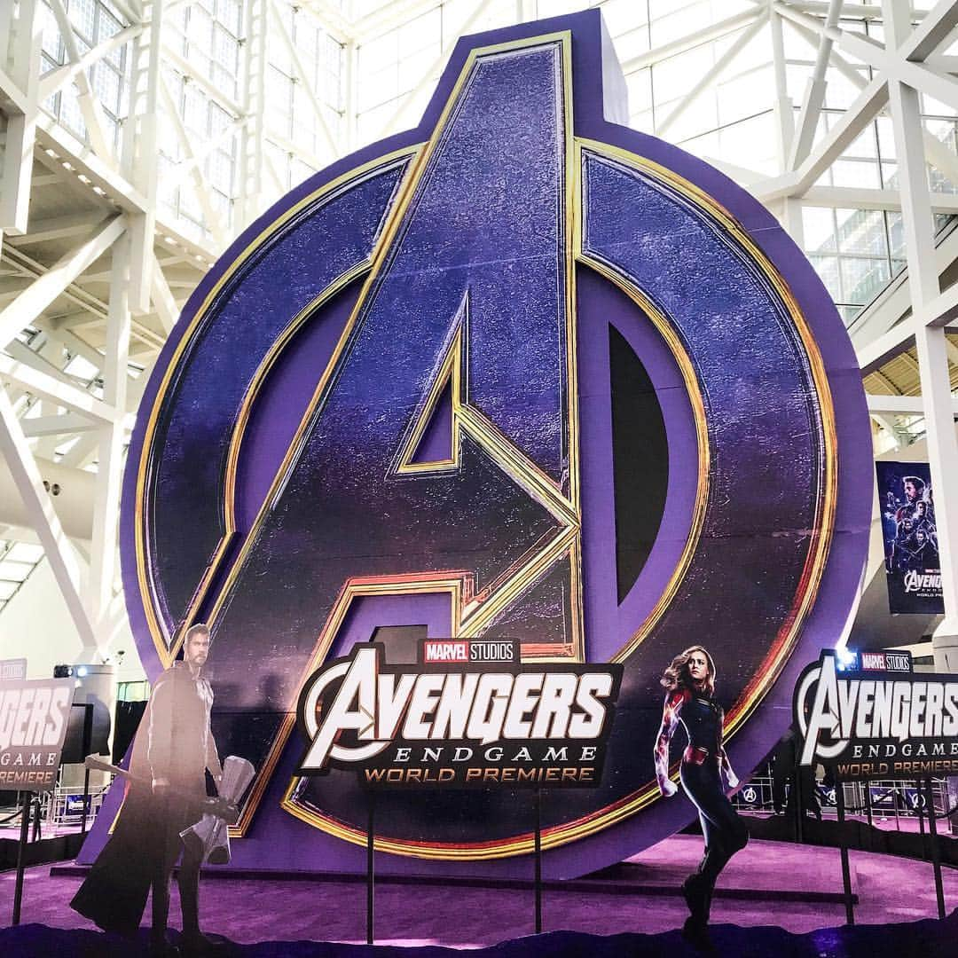 Marvel Entertainmentさんのインスタグラム写真 - (Marvel EntertainmentInstagram)「We’re here at the World Premiere of Marvel Studios' #AvengersEndgame in L.A.! Follow along on our Instagram Stories and Twitter for a behind-the-scenes look, and tune in to our livestream at 4:30pm PT: www.marvel.com/endgamepremiere」4月23日 8時04分 - marvel