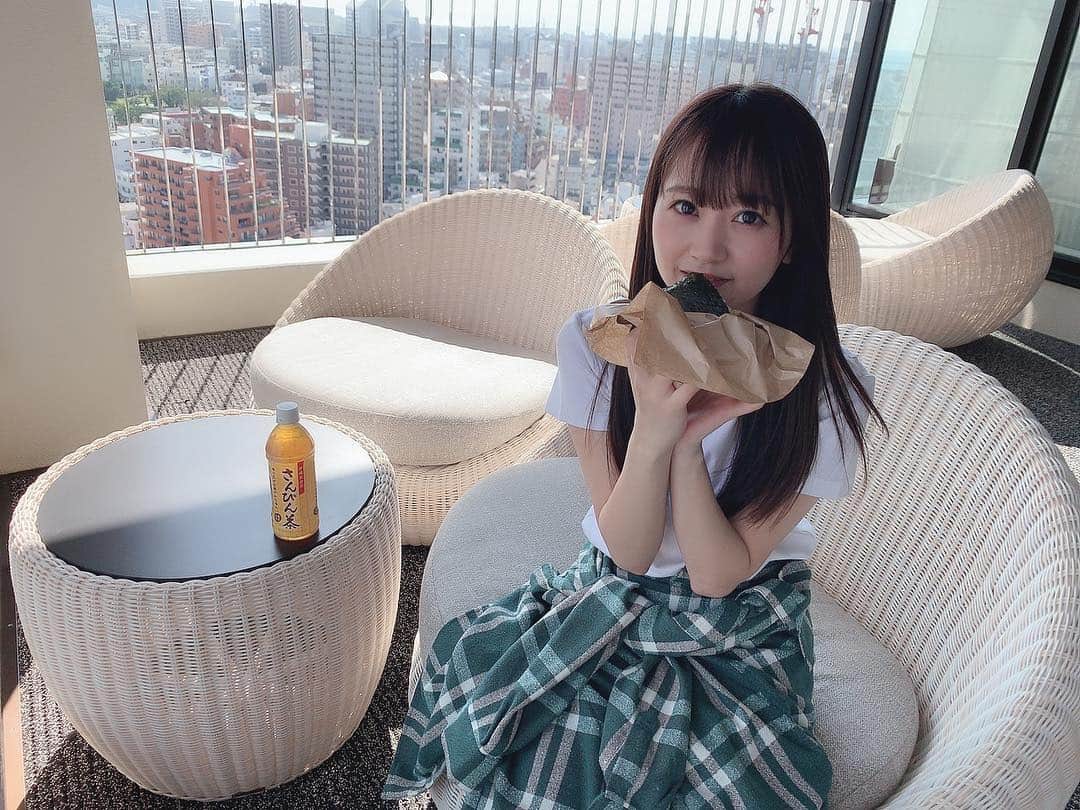 浜田翔子さんのインスタグラム写真 - (浜田翔子Instagram)「朝ごはん #ポーク玉子 #ぽーたま やっと買えたの✈️ 美味し〜さ〜😽」4月23日 8時05分 - shoko_hamada