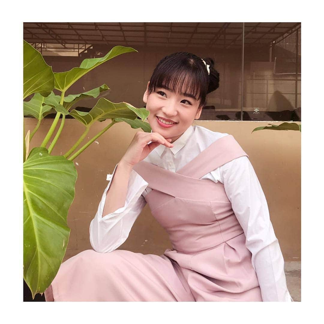 仲川遥香さんのインスタグラム写真 - (仲川遥香Instagram)「All at once everting looks different, now that I see you... #indonesia #jakarta #japan #ジャカルタ生活 #ジャカルタ在住  #インドネシアライフ #仲川遥香  #weekday #Monday #月曜日 #pink #sweet #haruka」4月23日 8時39分 - wayesa07