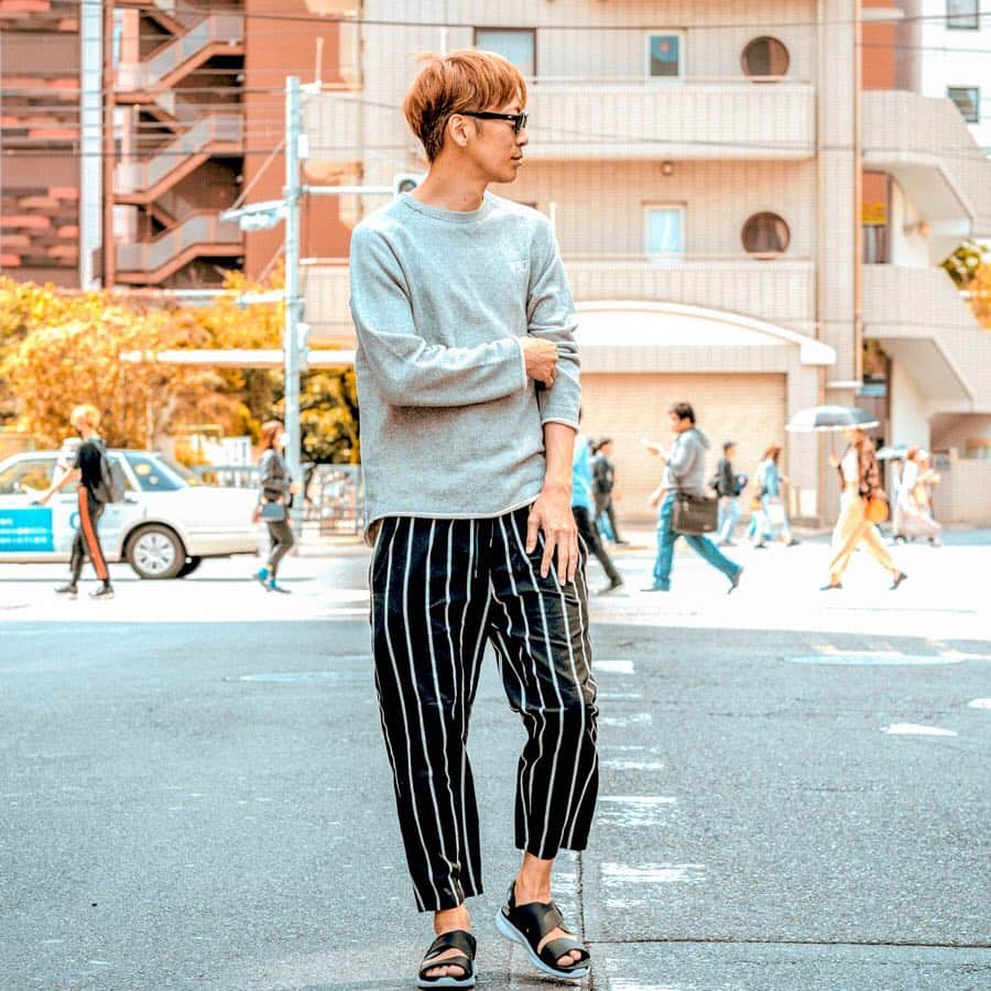 DJ U-ICHIのインスタグラム：「. 夏へ ラフへ ゆったり行こうよ。 #マイペース #前向き #summer . . . . 他人の悩みを聞いて意見すると、いつも自分に言い聞かせてる。。 . . . #shibuya #catstreet #decade #streetphotography #sonya7riii  #sonyalpha #sonyalphaportrait  #portraitvision #portraitfestival #sonyalpha #portraitpage #portraitmood #moodyportraits #ourportraitsdays #lifeportraits  #sonya7riii #nagoya #tokyo」