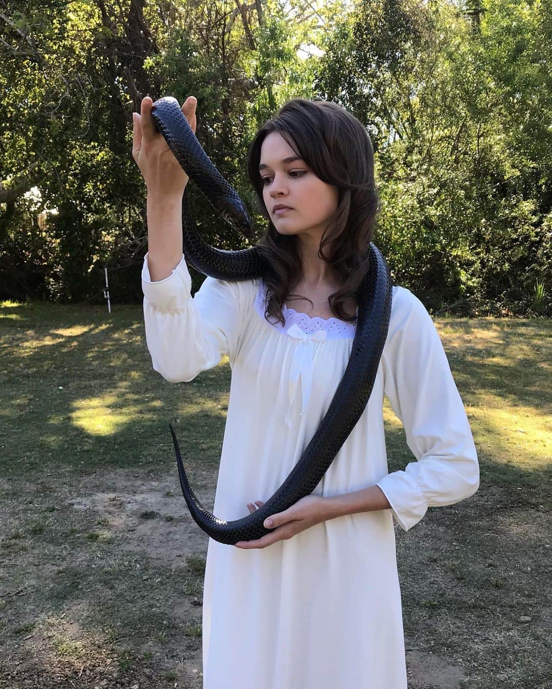 シアラ・ブラヴォさんのインスタグラム写真 - (シアラ・ブラヴォInstagram)「would you let us haunt your house?」4月23日 0時27分 - ciarabravo