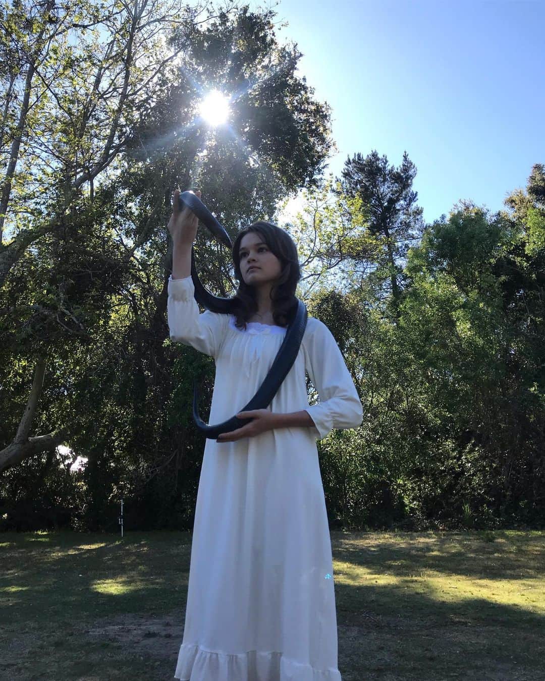 シアラ・ブラヴォさんのインスタグラム写真 - (シアラ・ブラヴォInstagram)「would you let us haunt your house?」4月23日 0時27分 - ciarabravo