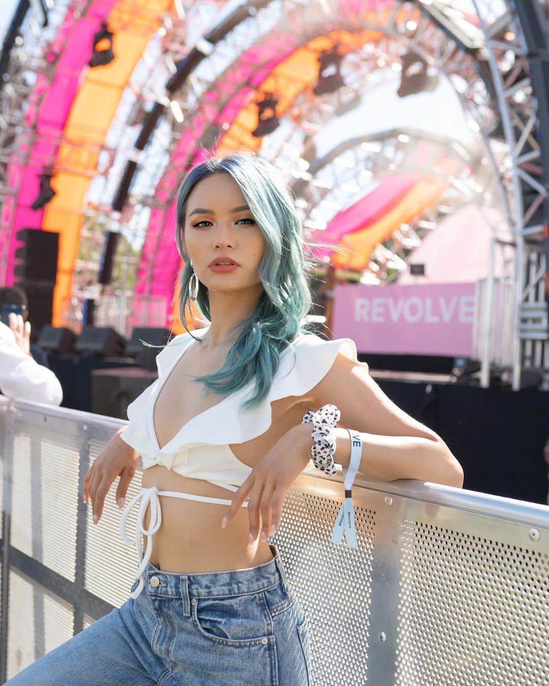 Yukiさんのインスタグラム写真 - (YukiInstagram)「Can someone go to a concert with me? 💋Outfit by @loversfriendsla @revolve #revolve #revolvefestival」4月23日 0時29分 - yukibomb