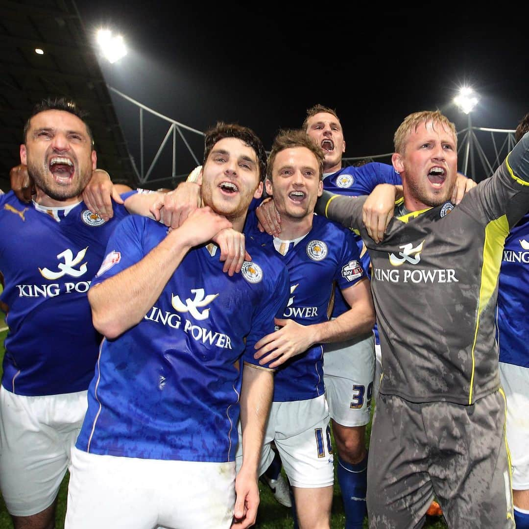 レスター・シティFCさんのインスタグラム写真 - (レスター・シティFCInstagram)「Lloyd Dyer scored in a 1-0 win at Bolton #OnThisDay in 2014 as we clinched the Championship title with 2️⃣ games to spare! 🔵 . . . #lcfc」4月23日 0時43分 - lcfc