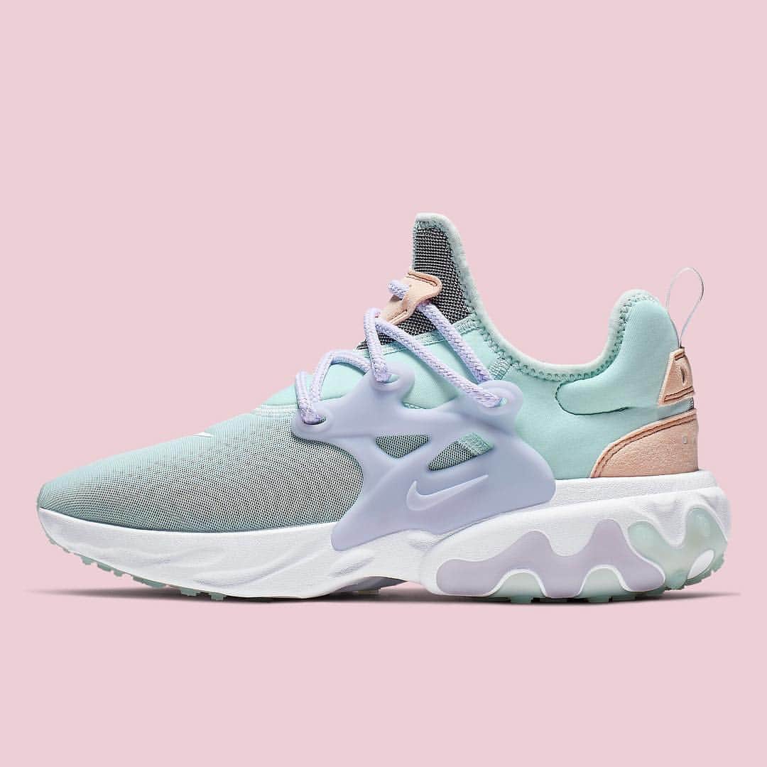 Sneaker Newsさんのインスタグラム写真 - (Sneaker NewsInstagram)「One of Summer’s big debuts is the Nike Presto React, coming at you in various colorways for men, women, and grade school sizes. This tropical theme drops on 5/16. For a closer look, tap the link in our bio.」4月23日 1時05分 - sneakernews