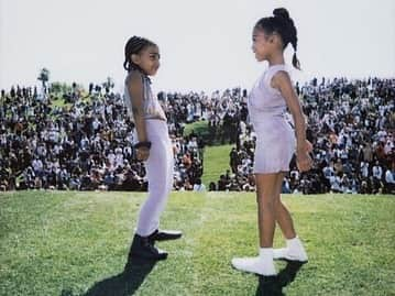 キム・カーダシアンさんのインスタグラム写真 - (キム・カーダシアンInstagram)「COACHELLA 2019. Sunday Service was so special to experience here at Coachella especially for my first time here! Kanye started Sunday Service for healing for himself and his close friends and family. He had this vision of starting a church for few years and it was magical seeing everyone else get to experience it. I’m so proud of you babe for doing exactly whats in your heart. The choir and band work so hard and have so much fun! It’s so inspiring to watch. Thank you to everyone who woke up early to spend Easter Sunday with us. It’s a memory we will cherish forever. ✨ 📷 @JimJoe @LiamMacRae」4月23日 1時51分 - kimkardashian