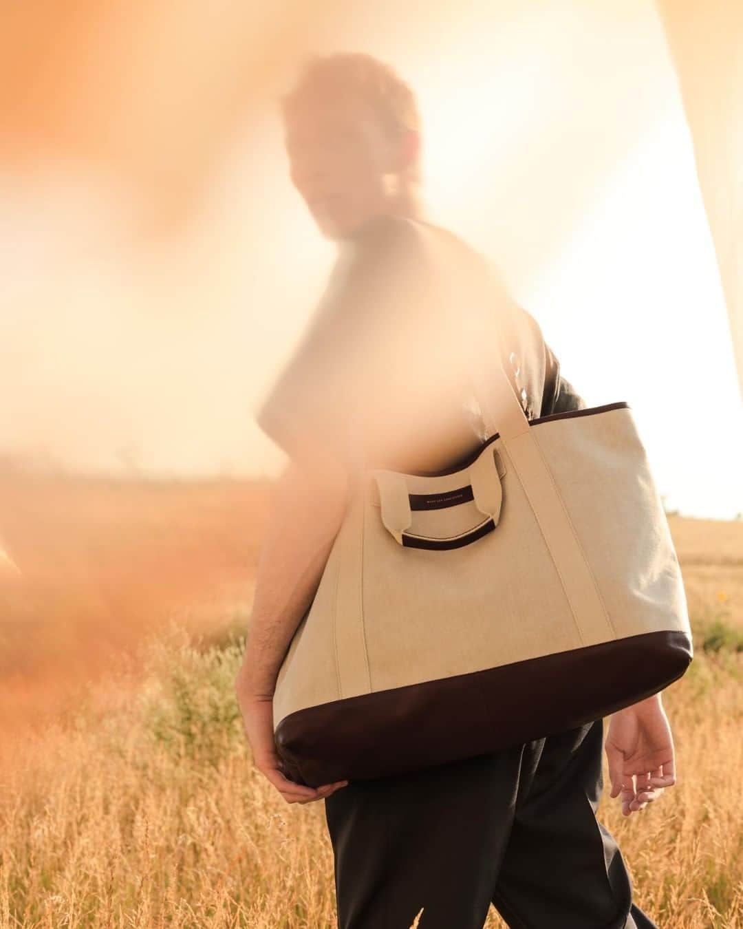 ウォントのインスタグラム：「We believe in timeless designs that are made to last and support a more sustainable lifestyle. From producing collections in organic & recycled fabrics to choosing practices that mitigate our environmental impact, we are committed to continuing and improving our eco-friendly efforts.  #earthday #earthday2019 #lessplastic #happyearthday」