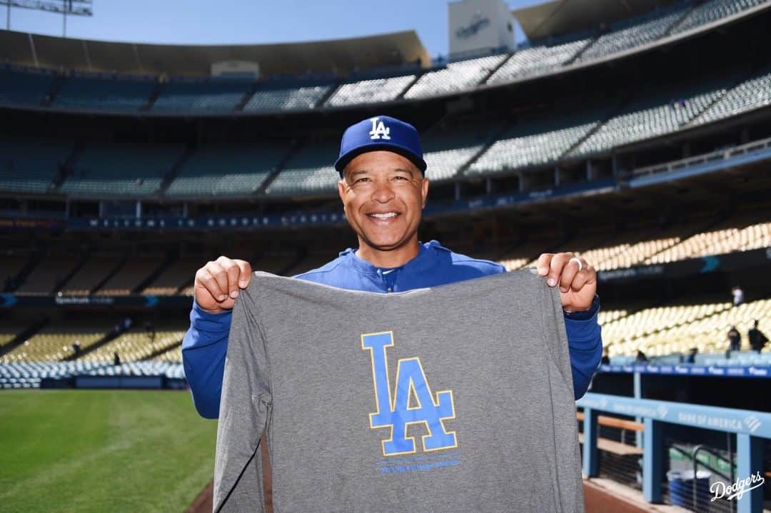 Los Angeles Dodgersさんのインスタグラム写真 - (Los Angeles DodgersInstagram)「On April 26, join your fellow Bruins at Dodger Stadium for @ucla Night presented by @uclahealth! Purchase a special ticket pack and get this exclusive hoodie. 🎟: Dodgers.com/UCLA」4月23日 2時00分 - dodgers