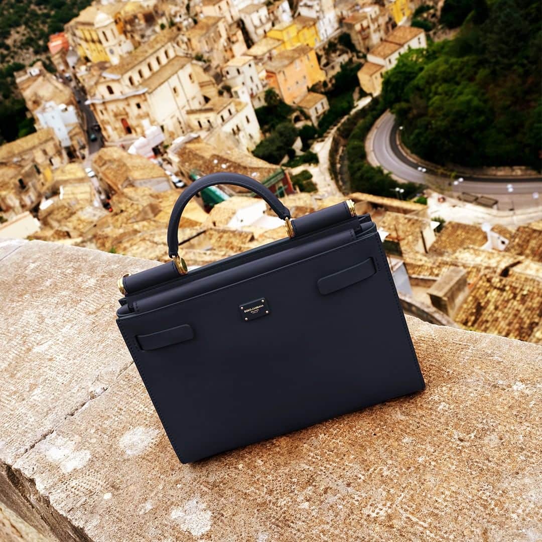 のインスタグラム：「Worth the steps. 340 of them connect Ragusa Superiore to Ibla and back. Walk the old narrow roads and get inspired by the city’s beautiful baroque charm.  #DGSicily62 #DGDNA」
