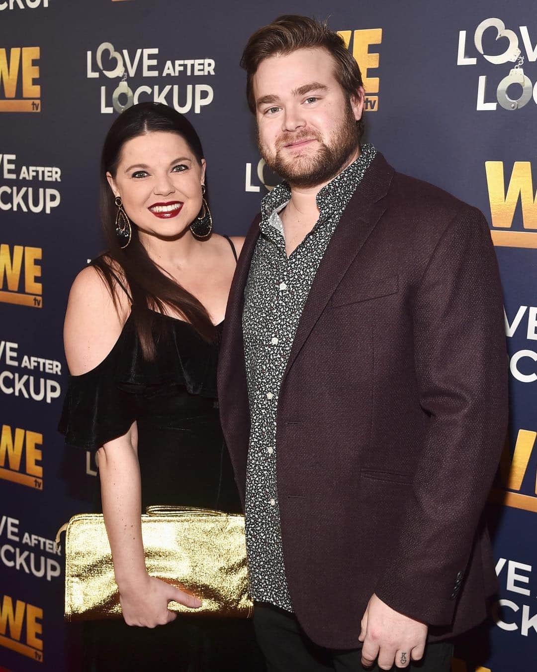E! Onlineさんのインスタグラム写真 - (E! OnlineInstagram)「The Duggar family can keep on counting because Amy Duggar and Dillon King are expecting their first child! 🍼 Link in bio for why Amy continues to do things differently than her cousins. #19Kids (📷: Getty Images)」4月23日 2時53分 - enews