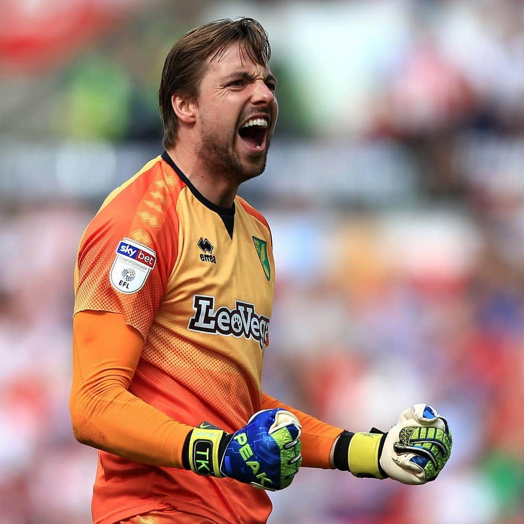 ティム・クルルのインスタグラム：「‪Another point 🔰🔰 .. ‬ ‪2 games to go.. #NCFC ‬」