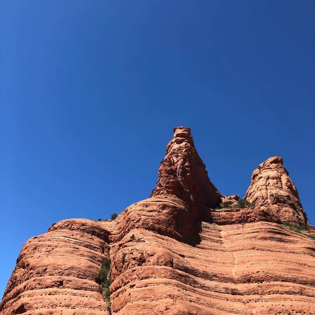 メジャー・ドッドソンのインスタグラム：「Went to #sedona again, saw the mountains and went on a #jeep ride! #arizona」