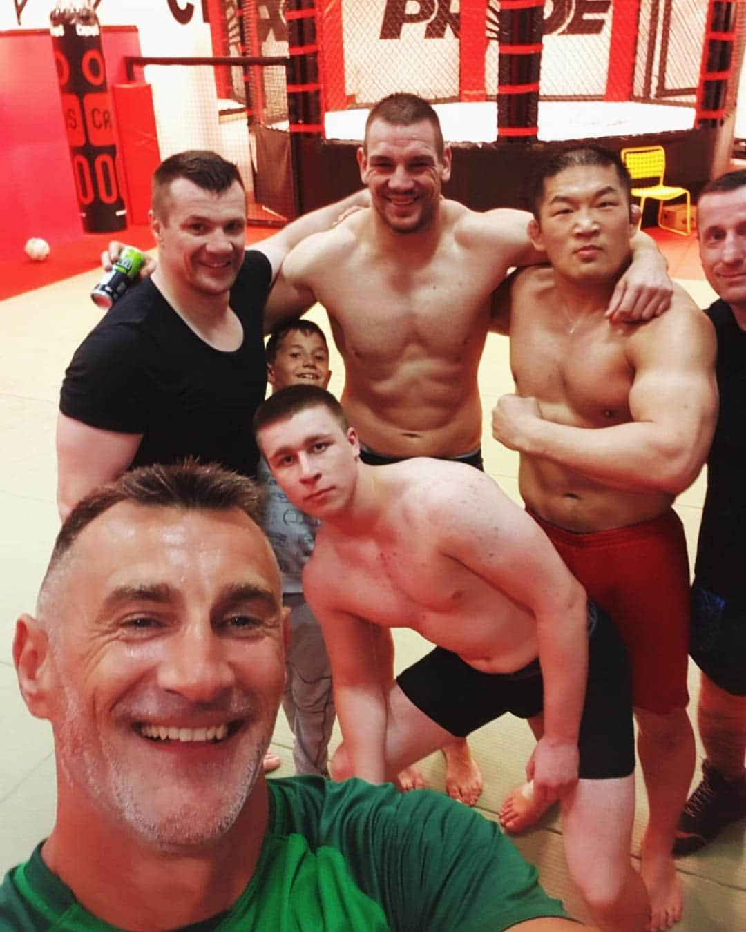 石井慧さんのインスタグラム写真 - (石井慧Instagram)「We just started preparation for PFL @pflmma next bout Moćan sam!! @stipedrvis  @ante_delija  @kmikkelsonbjj  @kristijanpejsa  @crocop1009  #crocopteam #croatia #zagreb #mma #fight #pfl #professionalfightersleague #bjj #grappling #mikkelsonbjj」4月23日 4時14分 - satoshiishii0141