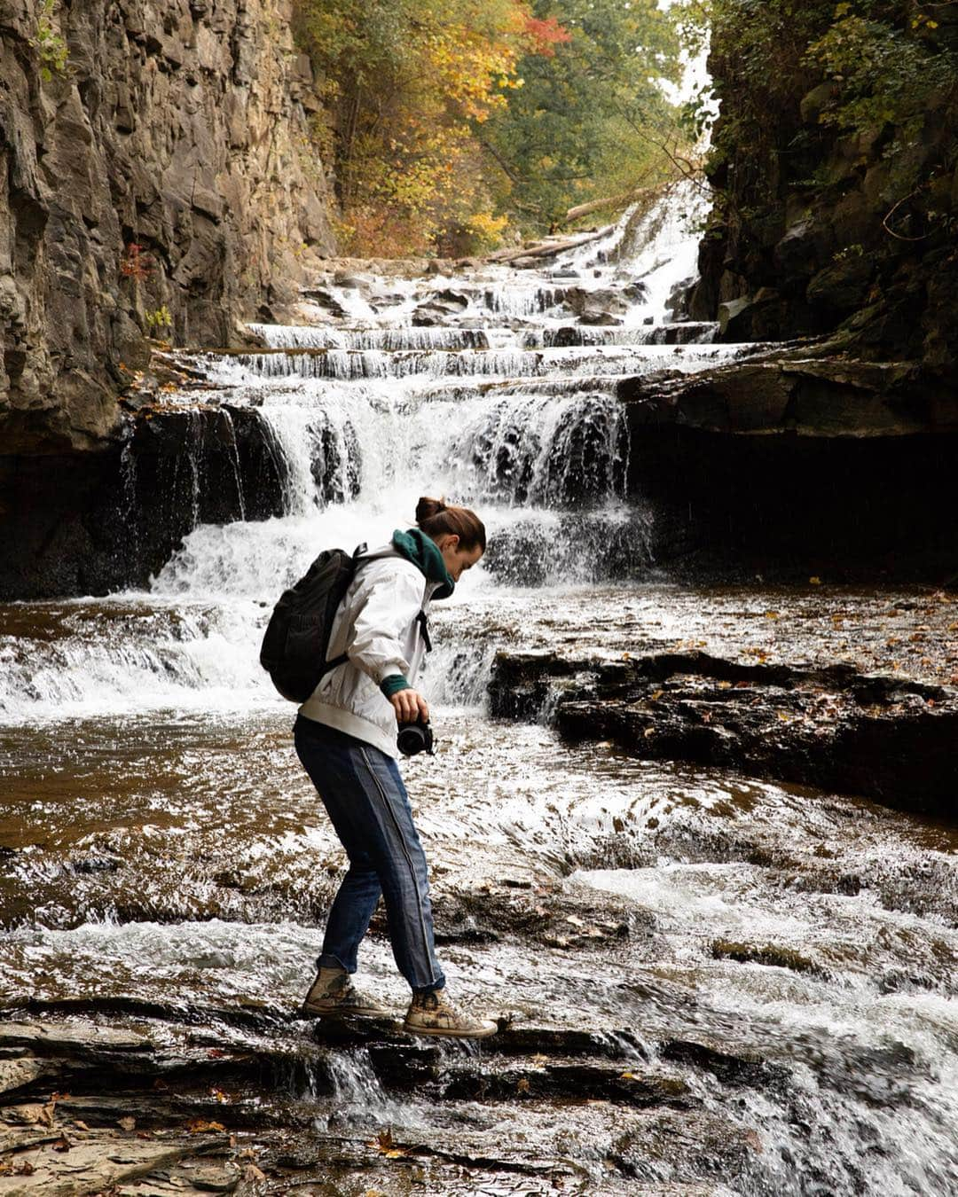 ナッシュ・グリアさんのインスタグラム写真 - (ナッシュ・グリアInstagram)「Happy #EarthDay 🌍  Every decision you make has an impact on the future of our planet! Buying local, supporting small businesses/organic farming, swapping plastics for reusable materials and cutting out meat/dairy once a week are just a few of the things you can do to immediately make a difference! The fate of entire species and their ecosystems is in our hands, it’s beyond time to start acting like it ♻️」4月23日 4時17分 - nashgrier