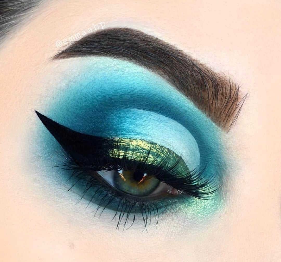 Makeup Addiction Cosmeticsさんのインスタグラム写真 - (Makeup Addiction CosmeticsInstagram)「@emmaahp used our Marbled lime pigment for this stunning eye look! 🐳 #makeupaddiction #makeupaddictioncosmetics」4月23日 5時15分 - makeupaddictioncosmetics