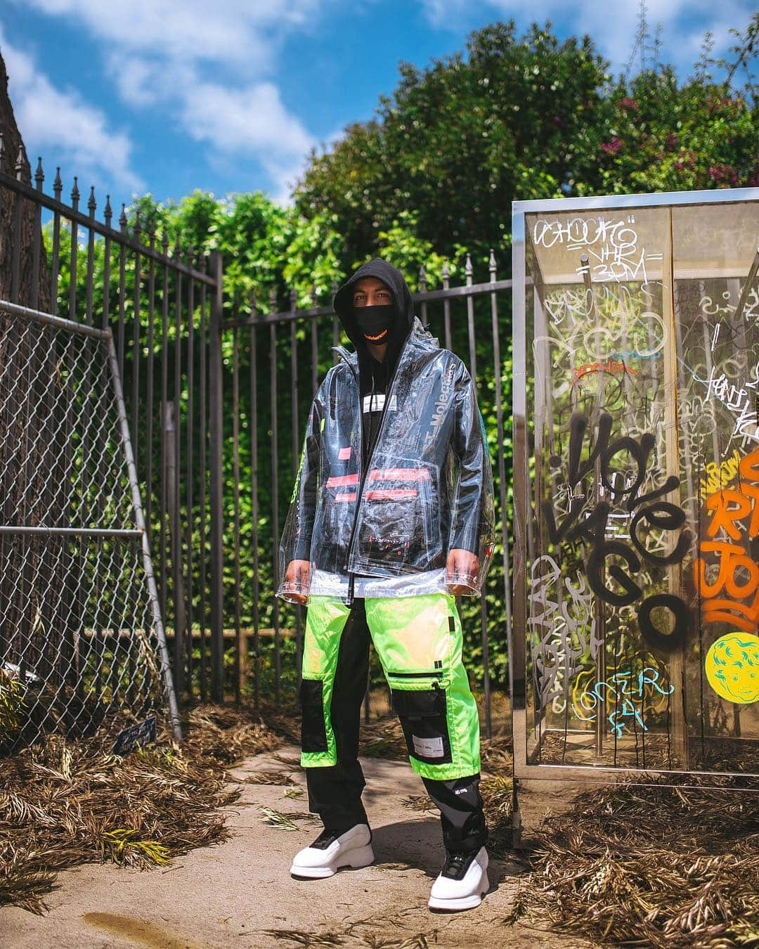 WILD STYLEさんのインスタグラム写真 - (WILD STYLEInstagram)「@hellsangelo is wearing @marceloburlon ss19 full fit with @nils_emptyset ss19 shoes now at our melrose location🔥🔥🔥」4月23日 6時19分 - wildstylela