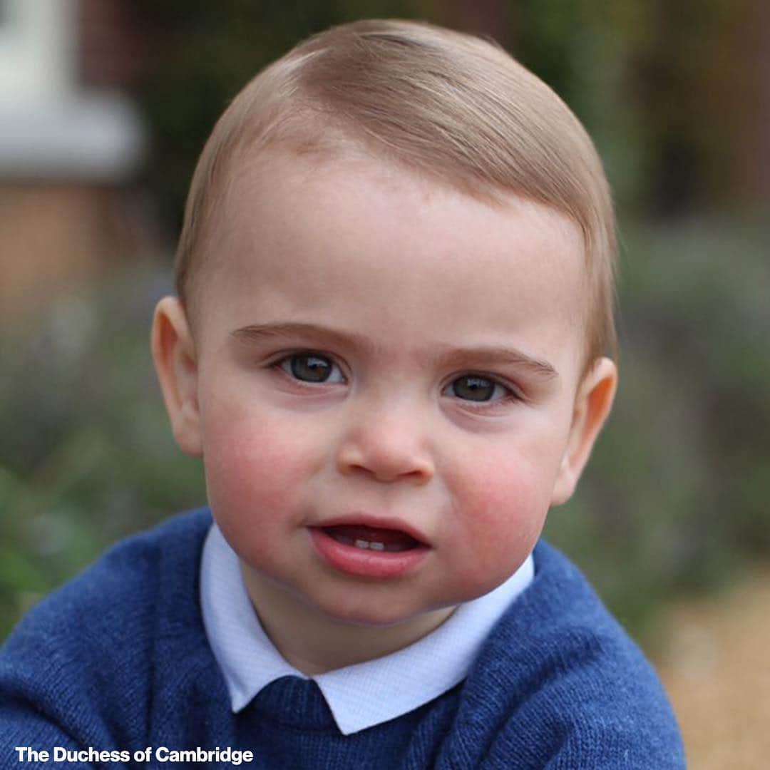 ABC Newsさんのインスタグラム写真 - (ABC NewsInstagram)「Prince William and Kate have shared some adorable new photos of their youngest child, Prince Louis, ahead of his 1st birthday. The three photos of Louis released Monday by Kensington Palace were taken earlier this month by Duchess Kate at the family's country home, Anmer Hall, located in Norfolk, near Windsor Castle. Prince Louis turns 1 on Tuesday. The newly-released photographs appear to be the first solo photos of Prince Louis, who has previously been seen only in family photographs. #princelouis #royalfamily #royals」4月23日 6時58分 - abcnews
