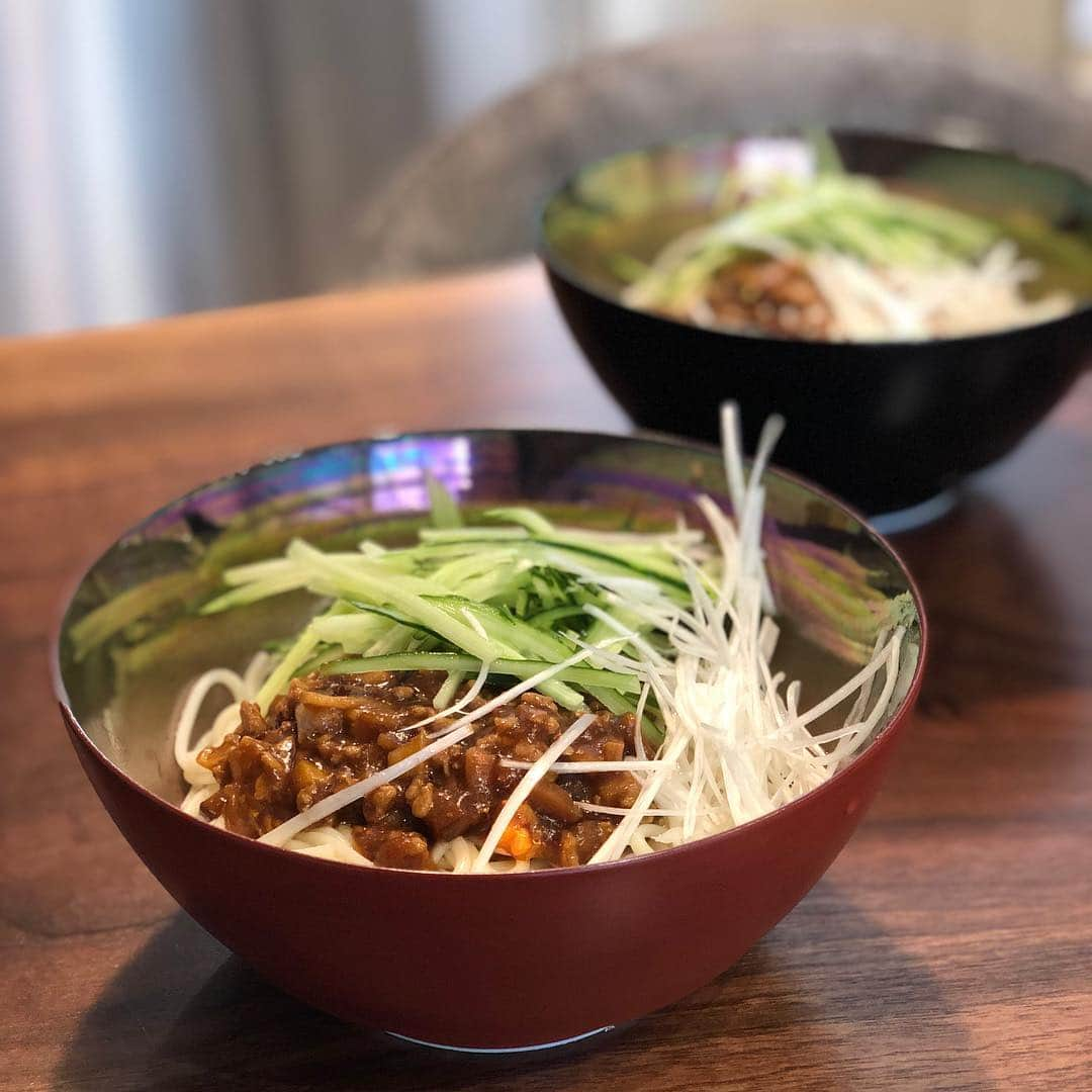 藤沢久美さんのインスタグラム写真 - (藤沢久美Instagram)「#主夫料理 #じゃじゃ麺 #husbandcooked」4月23日 7時38分 - kumifujisawa