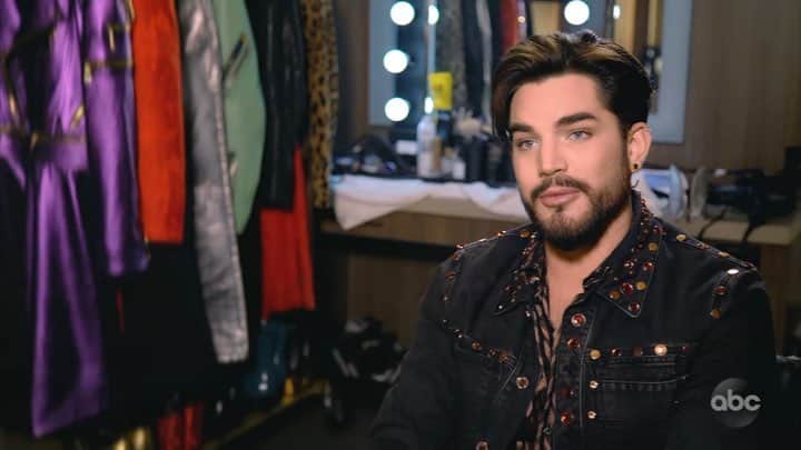 アメリカン・ブロードキャスティング・カンパニーのインスタグラム：「The Show Must Go On.  @officialqueenmusic. @adamlambert.  April 29 at 8|7c on ABC.」