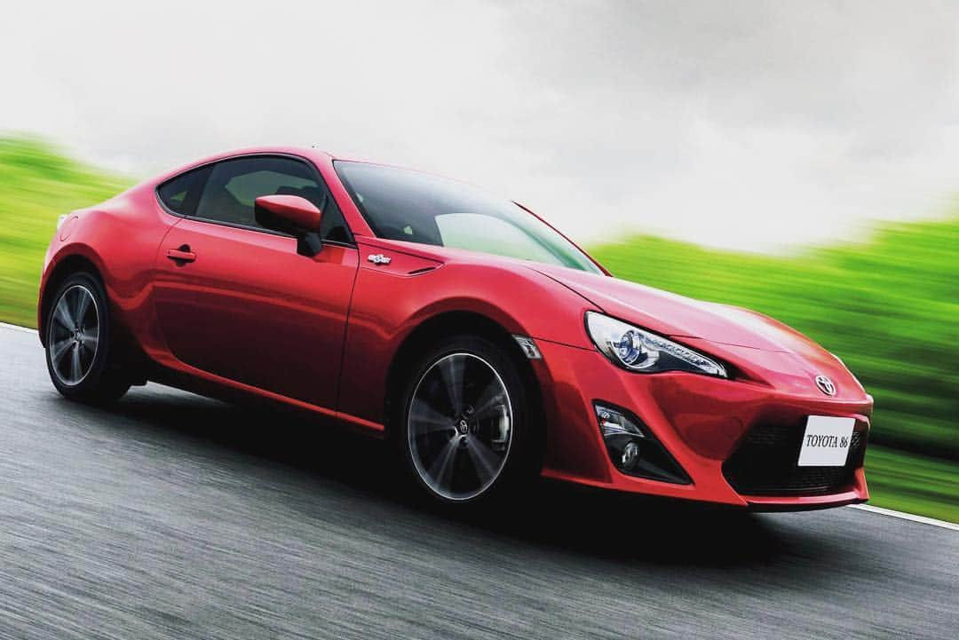 兵庫トヨタさんのインスタグラム写真 - (兵庫トヨタInstagram)「【ありがとう平成 〜平成24年〜】 TOYOTA86発売  #toyota86 #86 #toyota #トヨタ #トヨタ86 #hyogotoyota #兵庫トヨタ #平成24年 #平成 #ありがとう平成」4月23日 18時37分 - hyogo.toyota