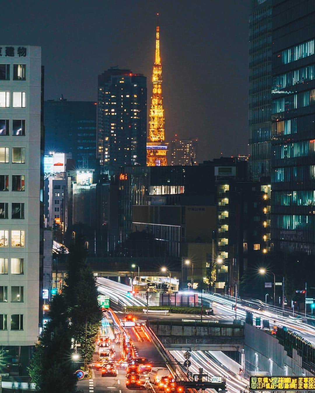 HYPEBEAST Japanさんのインスタグラム写真 - (HYPEBEAST JapanInstagram)「#hbouthere : Tokyo is getting warmer🗼 Photo: Yudai Goto / @hypebeastjp」4月23日 18時41分 - hypebeastjp