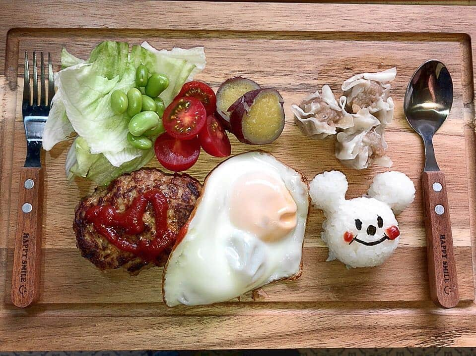 SHINOBUさんのインスタグラム写真 - (SHINOBUInstagram)「🍽今日の晩御飯🍽 お弁当みたいになっちゃった😱 #料理  #２児のママ  #晩御飯の記録  #ママリ」4月23日 17時31分 - shino_boo81