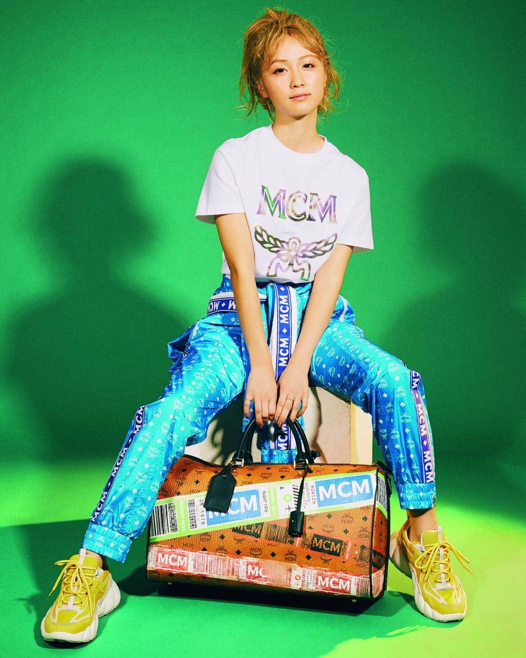 Ami さんのインスタグラム写真 - (Ami Instagram)「NYLONさんで MCMのタイアップ撮影をさせていただきました‼︎ ちょーーーー楽しかったよ😆💫 誌面は26日発売ですが ウェブでは一足先に公開になってます‼︎ ストーリーにリンク貼っているので ぜひご覧ください♡」4月23日 17時37分 - ami_dream05