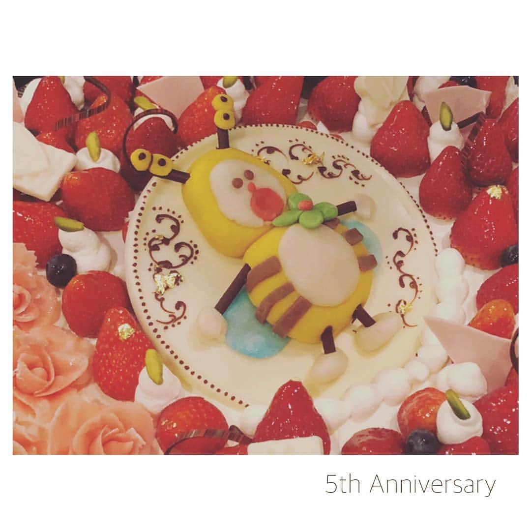 岡部麟さんのインスタグラム写真 - (岡部麟Instagram)「お祝い事があると キミは幾度となくケーキのネタにされるねい！ママ(作者)嬉しいよ！」4月23日 18時10分 - beristagram_1107