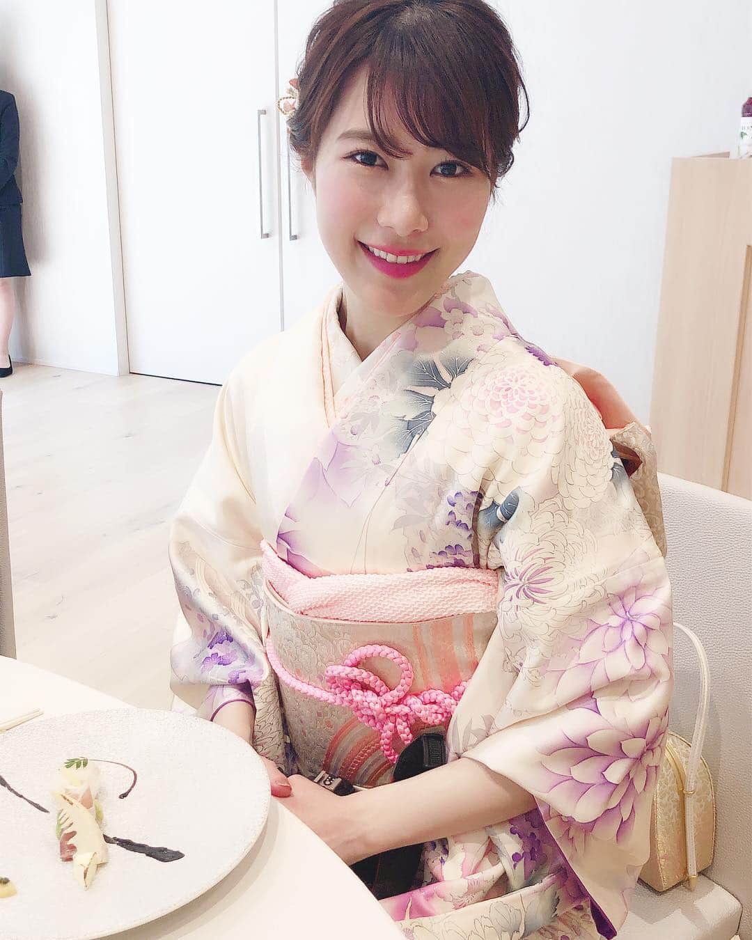 高木由麻奈さんのインスタグラム写真 - (高木由麻奈Instagram)「#結婚式 #振袖」4月23日 18時30分 - yumana.t