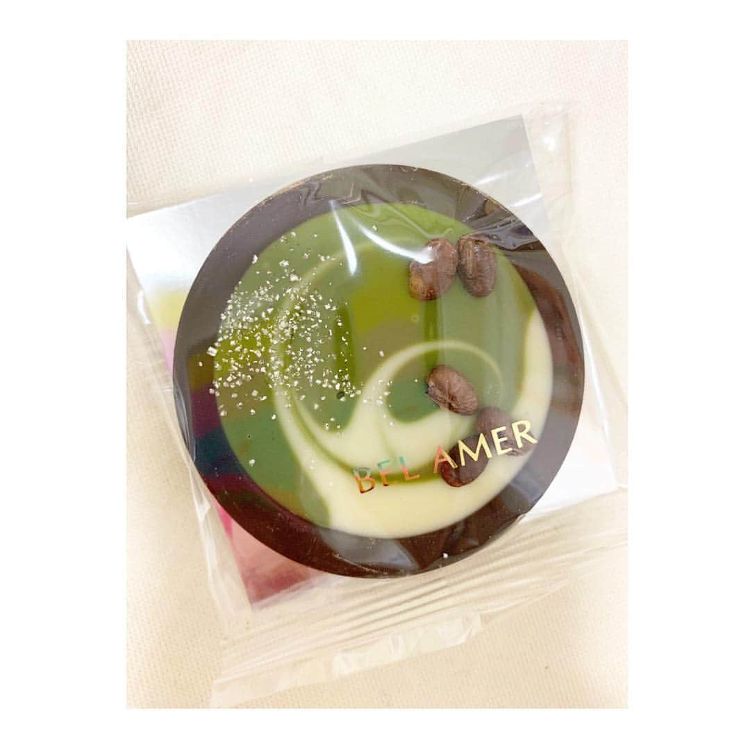 杜野まこさんのインスタグラム写真 - (杜野まこInstagram)「#chocolate #BELAMER #超美味しい 😍 #オシャレ #チョコレート #宝箱」4月23日 9時45分 - makomorino