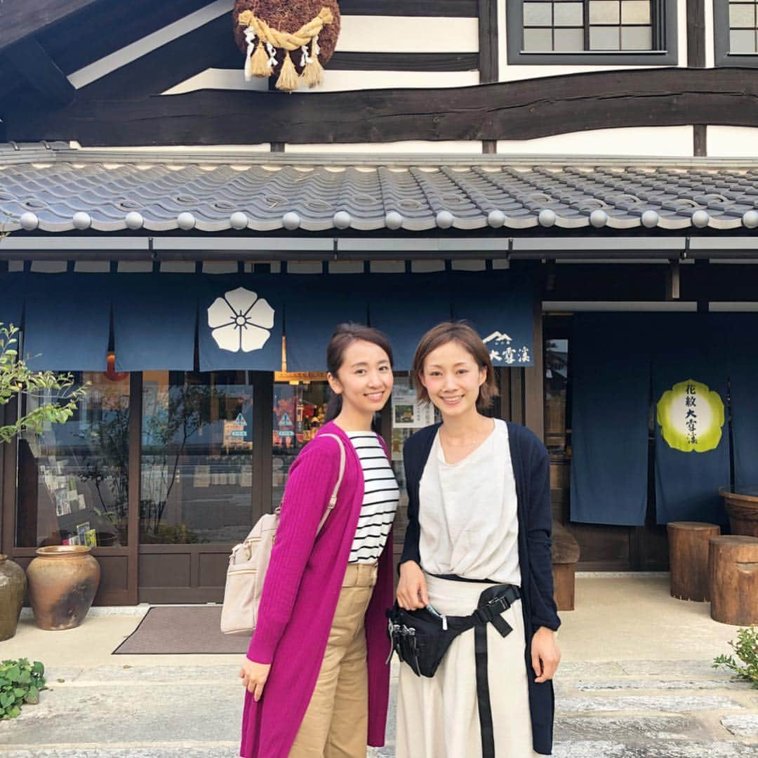 小野恵美さんのインスタグラム写真 - (小野恵美Instagram)「＊ 松川村プロモーション撮影のオフショットです🍀 今見返しても、素敵すぎる風景と温かな人情の松川村。松川響岳太鼓も、安曇節保存会の皆さんとの撮影も楽しかったな☺️ お天気にも本当に恵まれました！ ・ ヘアメイクは、長野の局アナ時代に番組でお世話になった美容室ピエドプールの藤巻さんと、ピエドプールポッシュの宮島さん✨ こちらも嬉しい再会でした🥰 ・ 動画は私のプロフィールのリンクから飛べるようになっています💕素敵な仕上がりになっています！ ご覧いただいた方も、まだの方も何度でもご覧ください☺️✨ #長野県 #松川村 #信州 #長野 #観光 #観光pr #youtube #旅 #旅行 #信州旅行 #紀行 #自然 #ふれあい #nagano #matsukawa #japan #visitjapan #welcomejapan」4月23日 9時53分 - onoemi_official