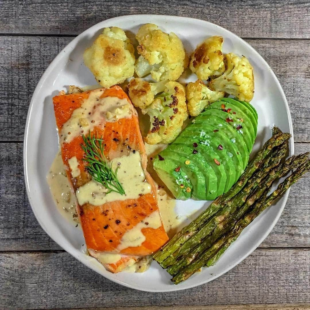 Flavorgod Seasoningsさんのインスタグラム写真 - (Flavorgod SeasoningsInstagram)「Wild Alaskan sockeye salmon in a dill dijon cream sauce⁣ -⁣ Made with:⁣ 👉 #flavorgod Garlic Lovers⁣ 👉 #flavorgod Pink Salt & Pepper⁣ -⁣ On Sale here ⬇️⁣ Click the link in the bio -> @flavorgod⁣ www.flavorgod.com⁣ .⁣ Recipe by: @plant.pirate⁣ .⁣ Asparagus 🌱 - bottoms trimmed, tossed with avocado oil, salt and pepper, and air fried 10-12 min @ 400⁣ .⁣ Cauliflower - tossed with avocado oil, @flavorgod garlic lover seasoning, s&p, roasted for 20-25 min at 425⁣ .⁣ Avocado 🥑 - topped with red pepper flakes and @maldonsalt1882⁣」4月23日 9時55分 - flavorgod