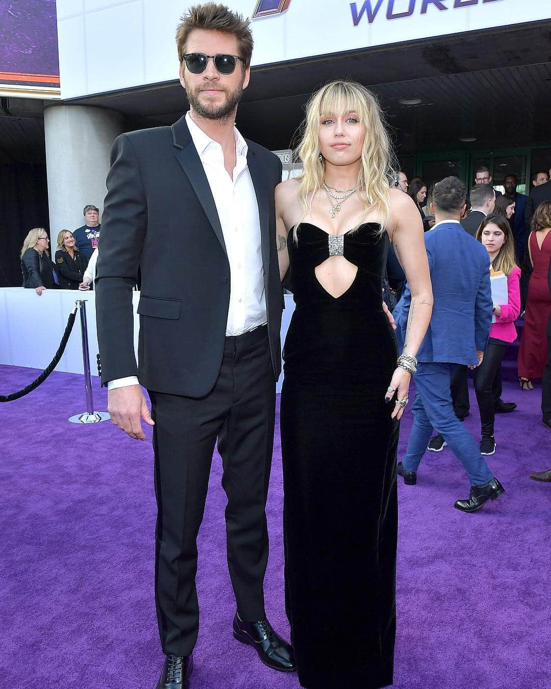 Just Jaredさんのインスタグラム写真 - (Just JaredInstagram)「@mileycyrus and @liamhemsworth - both in @ysl - are in the house for the @avengers world premiere! More pics at JustJared.com #MileyCyrus #LiamHemsworth #SaintLaurent #AvengersEndgame Photos: Getty」4月23日 10時49分 - justjared